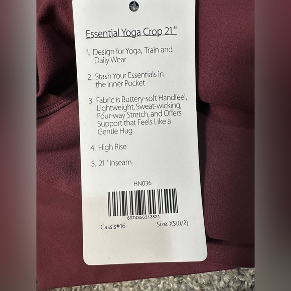 NWT High Waisted Athletic Cropped Yoga Leggings Size XS - Picture 6 of 6